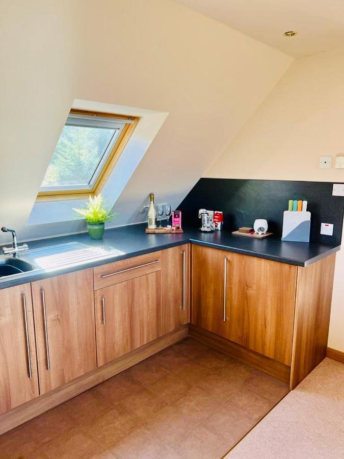 1 Loch Ness Heights Apartment Инвернес Екстериор снимка